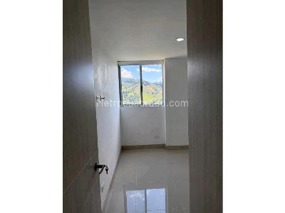 Apartamento de 3 alcobas en arriendo en Las Lomitas, Sabaneta, 80 m² · foto 9 de 13