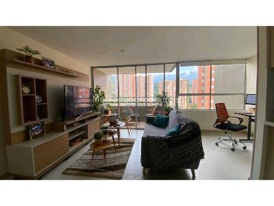 Apartamento de 3 alcobas en venta en Loma De San Jose, Sabaneta, 89 m² · foto 3 de 18