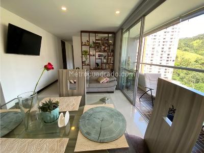 Apartamento de 3 alcobas en venta en Tres Esquinas, Sabaneta, 74 m² · foto 8 de 20