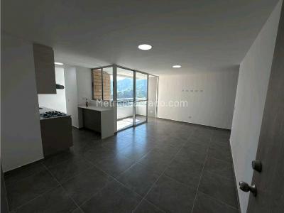 Apartamento de 3 alcobas en venta en Las Lomitas, Sabaneta, 83 m² · foto 5 de 14
