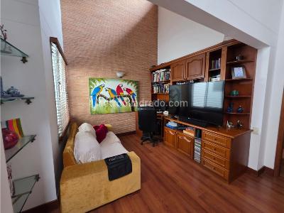 Casa de 4 alcobas en venta en Cumbres, Envigado, 280 m² · foto 17 de 20