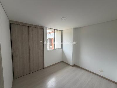 Apartamento de 2 alcobas en venta en Las Antillas, Envigado, 67 m² · foto 11 de 15