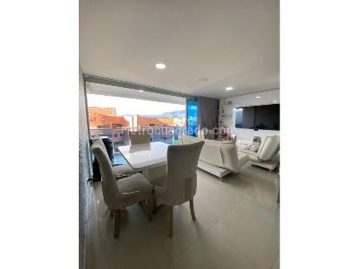 Apartamento de 3 alcobas en venta en Las Lomitas, Sabaneta, 92 m² · foto 2 de 14