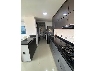 Apartamento de 3 alcobas en venta en Las Lomitas, Sabaneta, 92 m² · foto 11 de 14