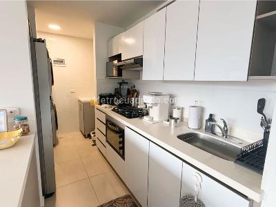 Apartamento en venta en Castropol, Medellín · foto 4 de 13