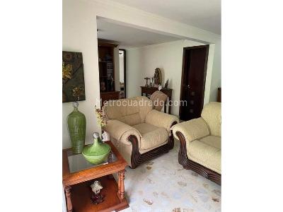 Apartamento de 4 alcobas en venta en Laureles, Medellín, 82 m² · foto 3 de 10