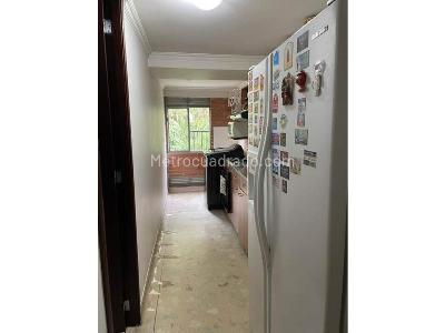 Apartamento de 4 alcobas en venta en Laureles, Medellín, 82 m² · foto 6 de 10