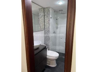 Apartamento de 4 alcobas en venta en Laureles, Medellín, 82 m² · foto 9 de 10