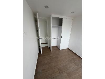 Apartamento de 3 alcobas en venta en El Porvenir, Itagüí, 63 m² · foto 12 de 19
