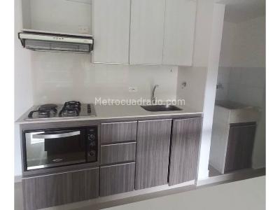 Apartamento de 3 alcobas en venta en El Chingui, Envigado, 86 m² · foto 4 de 13