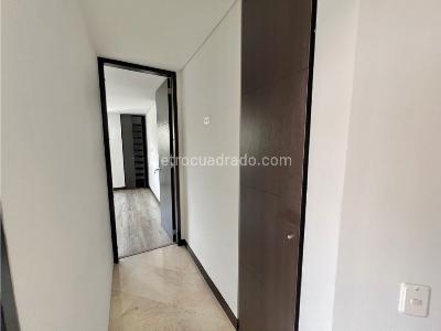 Apartamento en venta en El Poblado, Medellín · foto 13 de 16