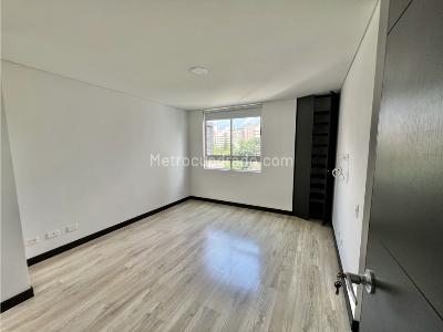 Apartamento en venta en El Poblado, Medellín · foto 14 de 16