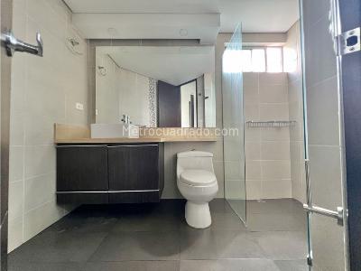 Apartamento en venta en El Poblado, Medellín · foto 16 de 16