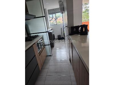Apartamento de 2 alcobas en venta en Parque De Las Chimeneas, Itagüí, 61 m² · foto 4 de 12