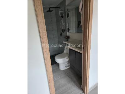 Apartamento de 2 alcobas en venta en Parque De Las Chimeneas, Itagüí, 61 m² · foto 9 de 12