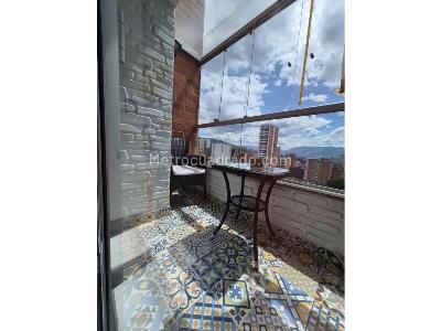 Apartamento de 2 alcobas en venta en Parque, Sabaneta, 68 m² · foto 2 de 18