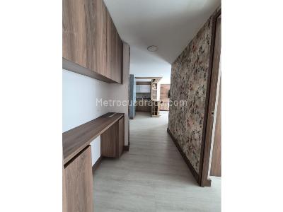 Apartamento de 2 alcobas en venta en Parque, Sabaneta, 68 m² · foto 6 de 18
