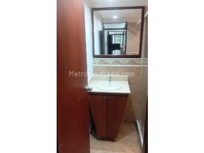 Apartamento en venta en El Poblado, Medellín · foto 3 de 20