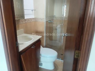 Apartamento en venta en El Poblado, Medellín · foto 7 de 20