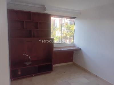 Apartamento en venta en El Poblado, Medellín · foto 10 de 20