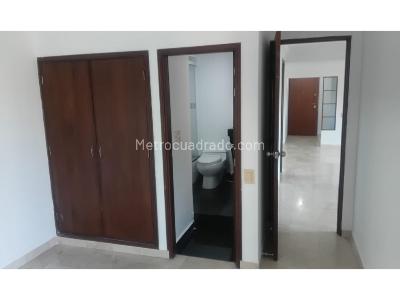 Apartamento en venta en El Poblado, Medellín · foto 11 de 20