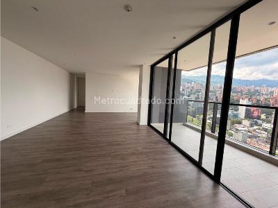 Apartamento en arriendo en Lalinde, Medellín · foto 7 de 17