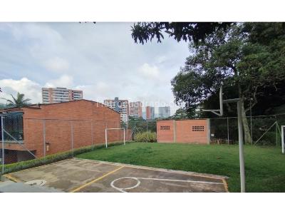 Casa de 4 alcobas en venta en Tranversal Intermedia, Envigado, 217 m² · foto 5 de 20