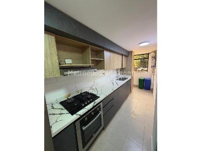 Casa de 4 alcobas en venta en Tranversal Intermedia, Envigado, 217 m² · foto 13 de 20