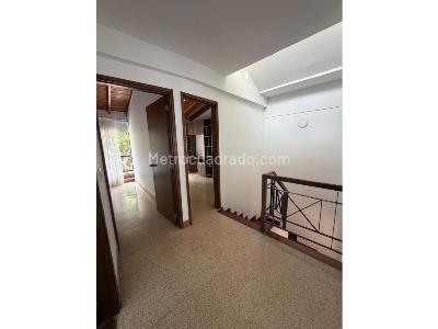 Casa de 4 alcobas en venta en Tranversal Intermedia, Envigado, 217 m² · foto 19 de 20