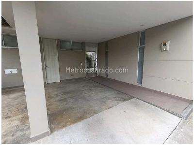 Casa de 3 alcobas en venta en San Antonio De Pereira, Rionegro, 157 m² · foto 3 de 20