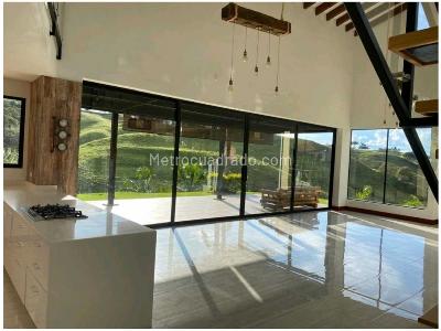 Casa de 3 alcobas en venta en Rionegro, Rionegro, 400 m² · foto 7 de 17