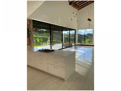 Casa de 3 alcobas en venta en Rionegro, Rionegro, 400 m² · foto 9 de 17