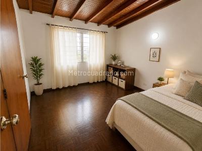 Casa de 4 alcobas en venta en Laureles Estadio, Medellín, 252 m² · foto 17 de 20