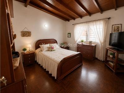 Casa de 4 alcobas en venta en Laureles Estadio, Medellín, 252 m² · foto 18 de 20
