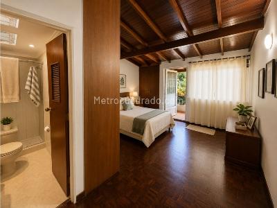 Casa de 4 alcobas en venta en Laureles Estadio, Medellín, 252 m² · foto 20 de 20