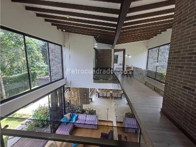 Casa de 5 alcobas en venta en Loma Del Escobero, Envigado, 780 m² · foto 10 de 20