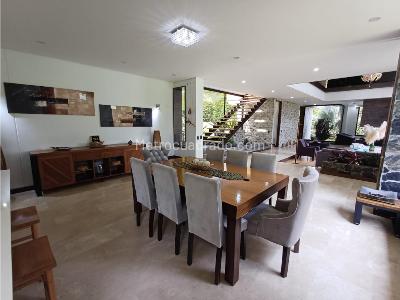 Casa de 5 alcobas en venta en Loma Del Escobero, Envigado, 780 m² · foto 14 de 20