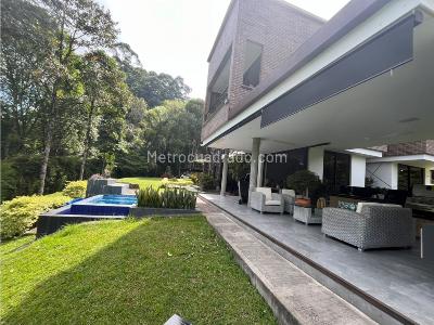 Casa de 5 alcobas en venta en Loma Del Escobero, Envigado, 780 m² · foto 6 de 20