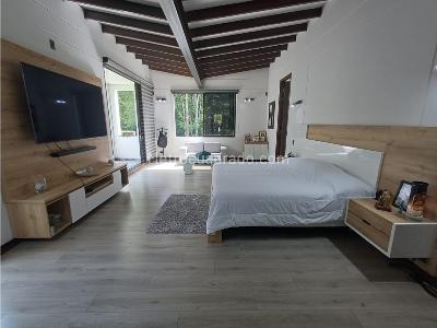 Casa de 5 alcobas en venta en Loma Del Escobero, Envigado, 780 m² · foto 7 de 20