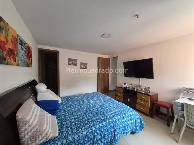Apartamento de 2 alcobas en venta en Parque, Sabaneta, 63 m² · foto 8 de 16