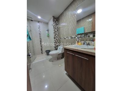 Apartamento de 2 alcobas en venta en Parque, Sabaneta, 63 m² · foto 10 de 16