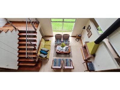 Casa en venta en Loma Del Escobero, Envigado · foto 3 de 17