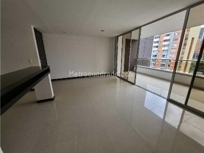 Apartamento de 3 alcobas en venta en Las Lomitas, Sabaneta, 84 m² · foto 8 de 16