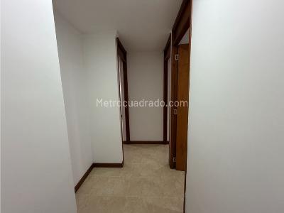 Apartamento de 4 alcobas en venta en Calle Nueva, Sabaneta, 84 m² · foto 12 de 18