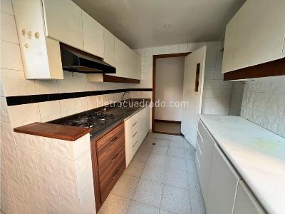 Apartamento de 3 alcobas en venta en El Poblado, Medellín, 190 m² · foto 7 de 16