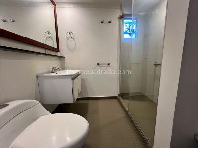 Apartamento de 3 alcobas en venta en El Poblado, Medellín, 190 m² · foto 11 de 16