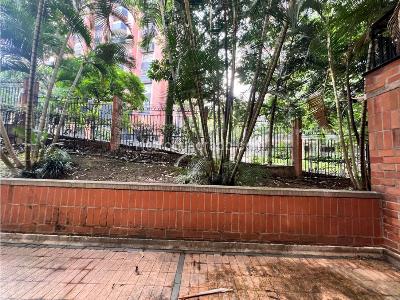 Apartamento de 3 alcobas en venta en El Poblado, Medellín, 190 m² · foto 15 de 16