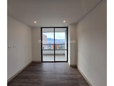 Apartamento de 2 alcobas en venta en El Poblado, Medellín, 88 m² · foto 13 de 20