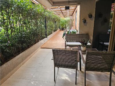 Apartamento de 3 alcobas en venta en Loma De Los Bernal, Medellín, 114 m² · foto 7 de 15
