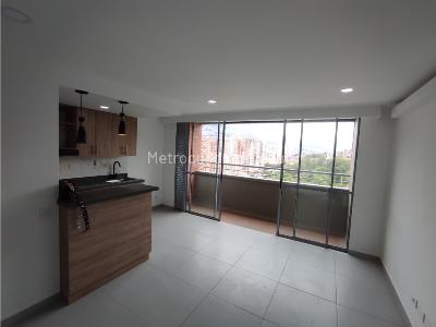 Apartamento de 2 alcobas en venta en Santa Ana, Bello, 56 m² · foto 2 de 12